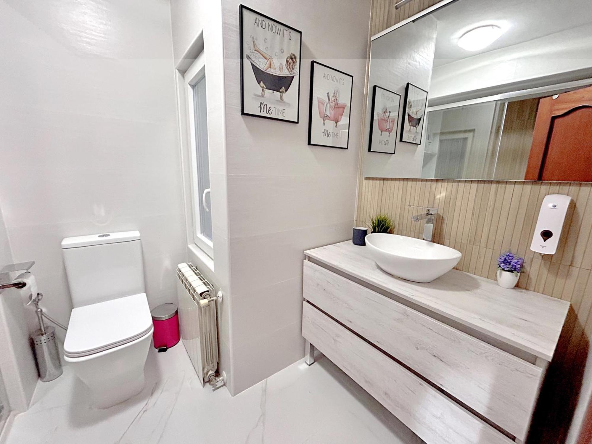 Nuevo Cerca Centro , Wifi Y Calefaccion Appartement Oviedo Buitenkant foto